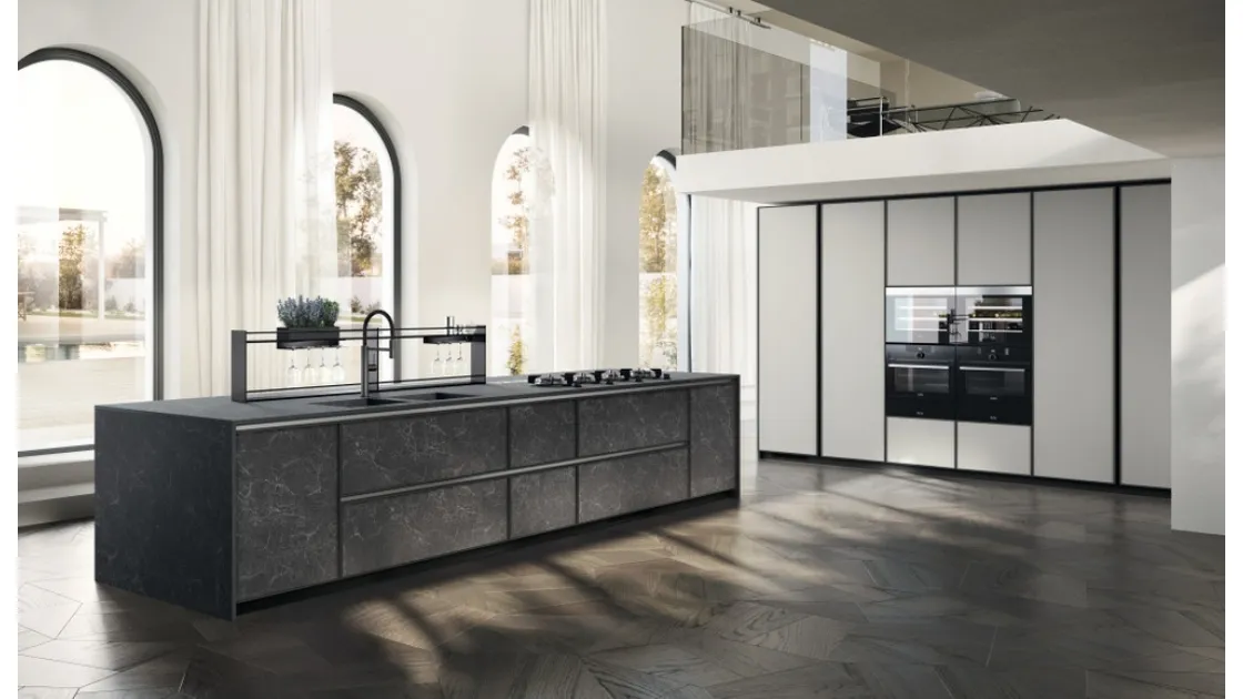 Cucina Moderna Jeometrica in gres Nero Greco e Fenix Grigio Efeso di Scavolini